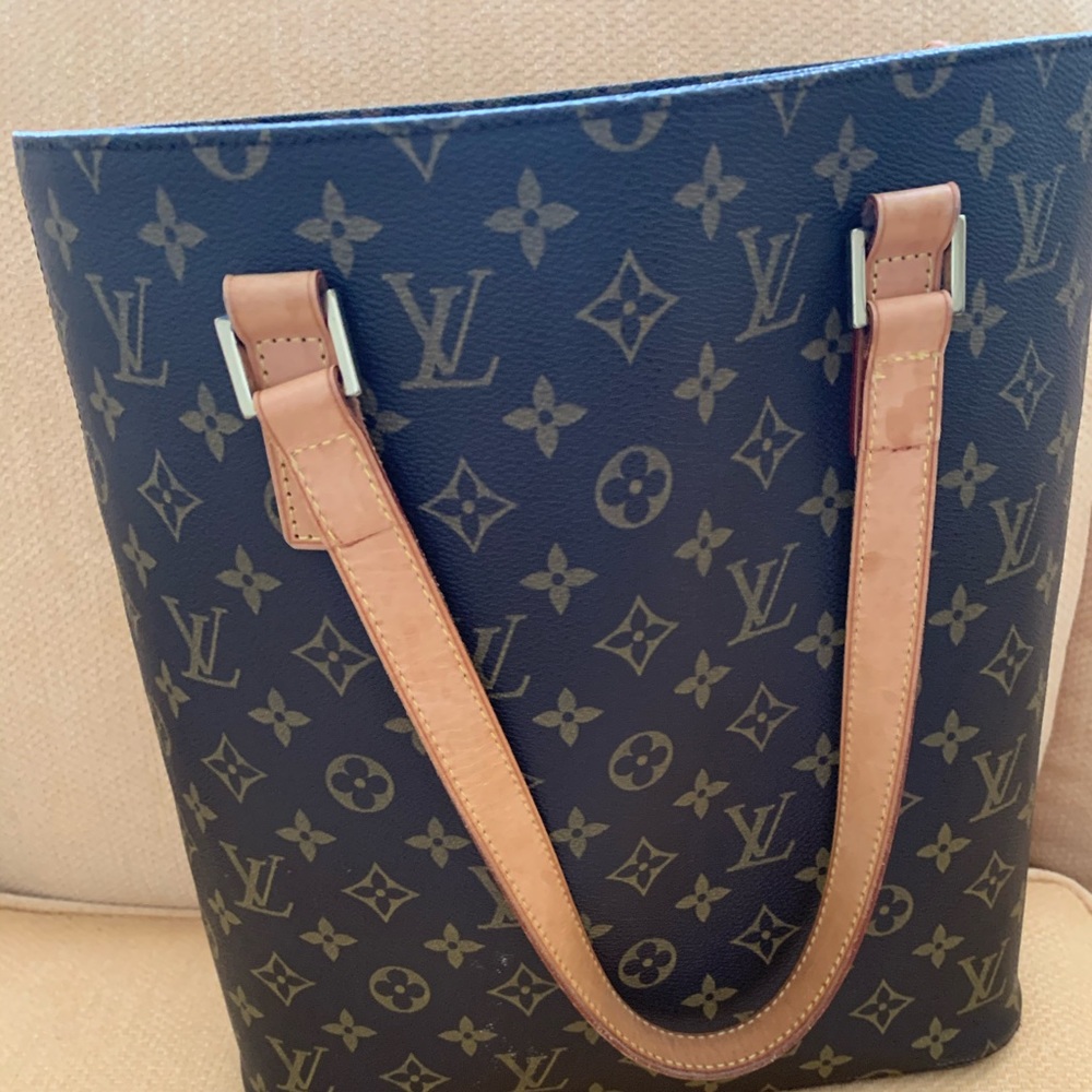 Louis Vuitton Handbag